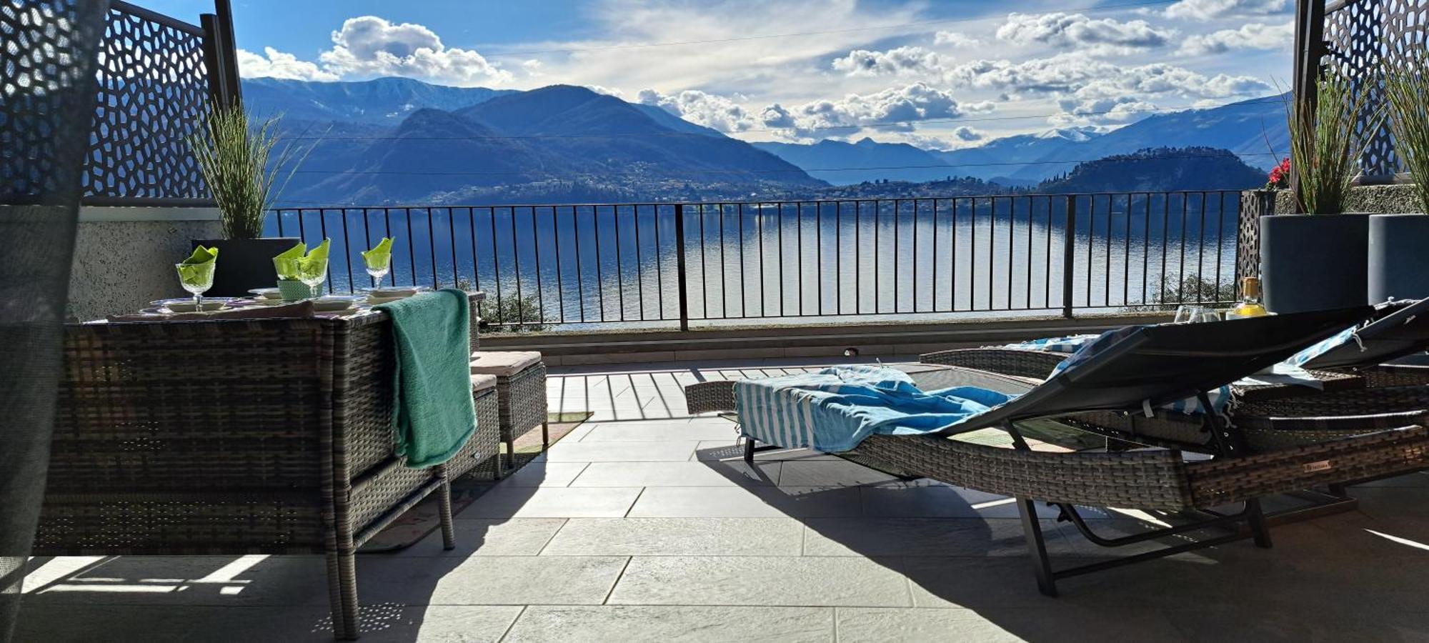 Dream Lake Panorama, Garage In The Center Of Varenna Exterior foto