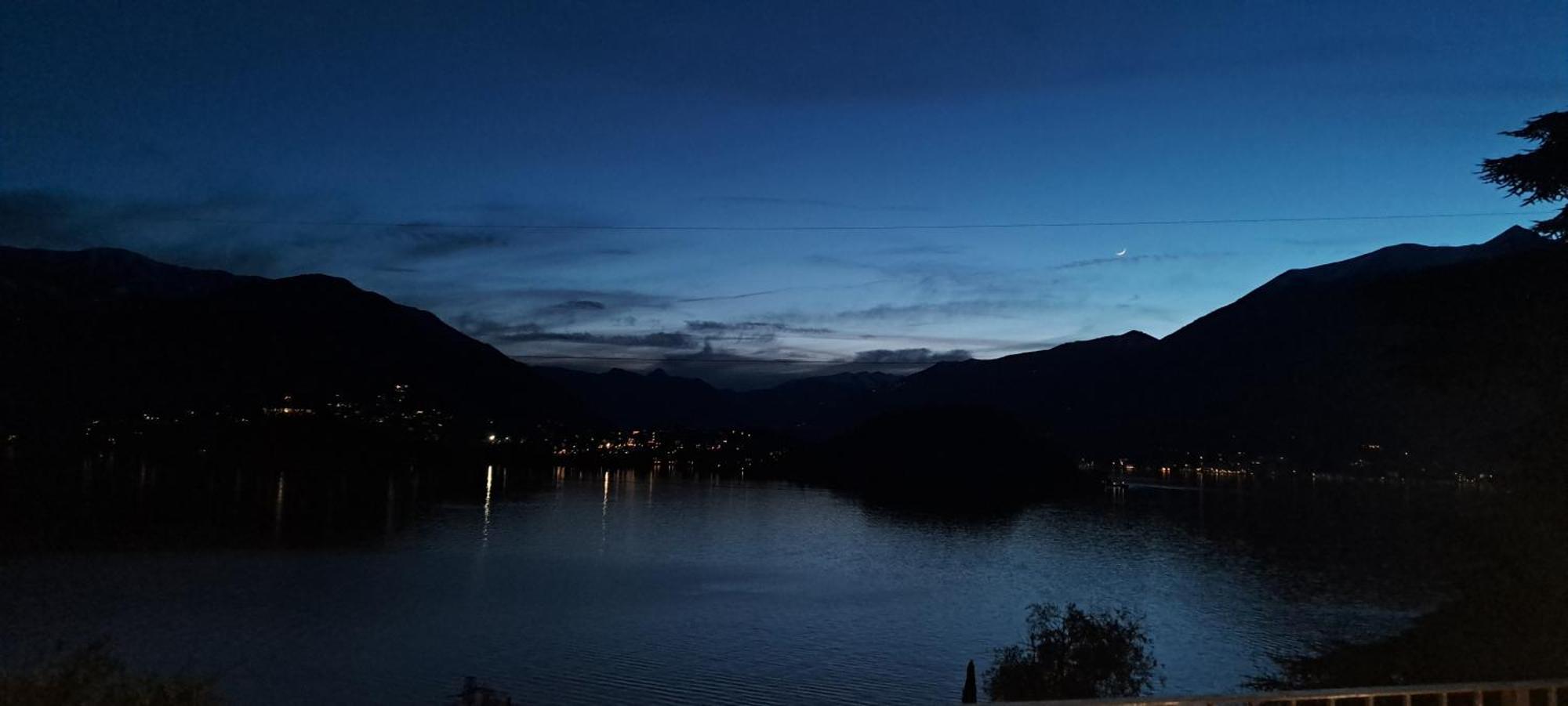 Dream Lake Panorama, Garage In The Center Of Varenna Exterior foto